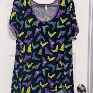 LuLaRoe Multicolor Bat Print Short Sleeve Tee